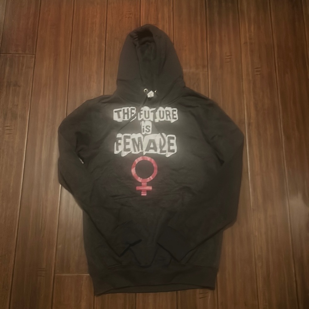Woman sweatshirt